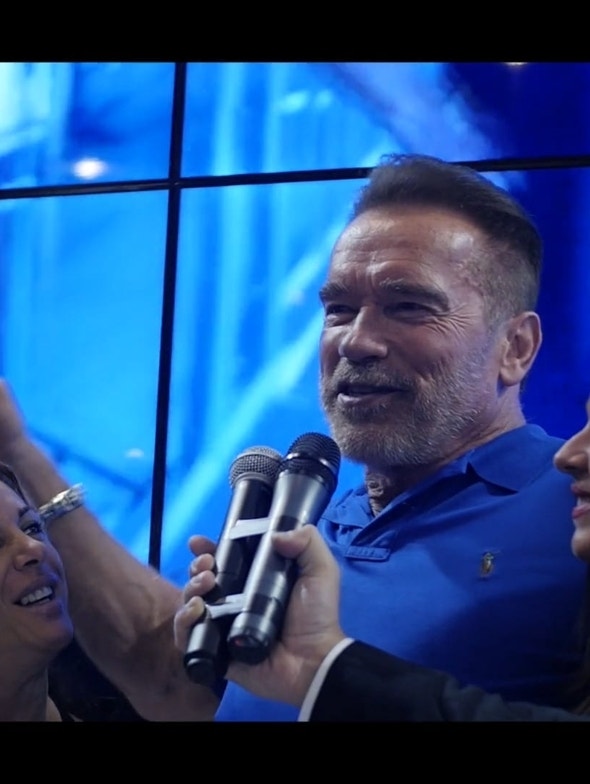 Arnold Schwarzenegger au stand de Yamamoto Nutrition à l'Arnold Classic Europe 2016